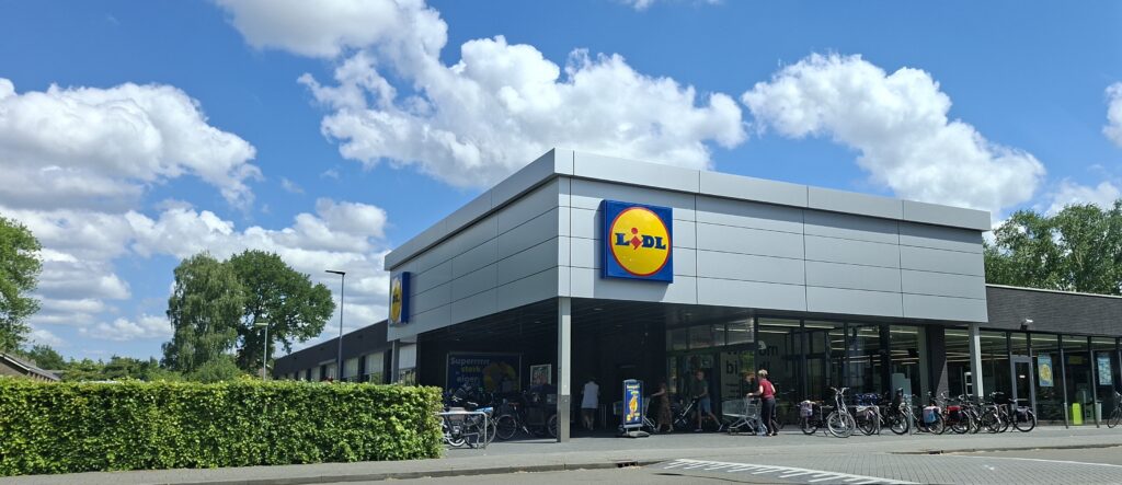 Lidl met Friesland Campina aan de slag met regeneratieve landbouw