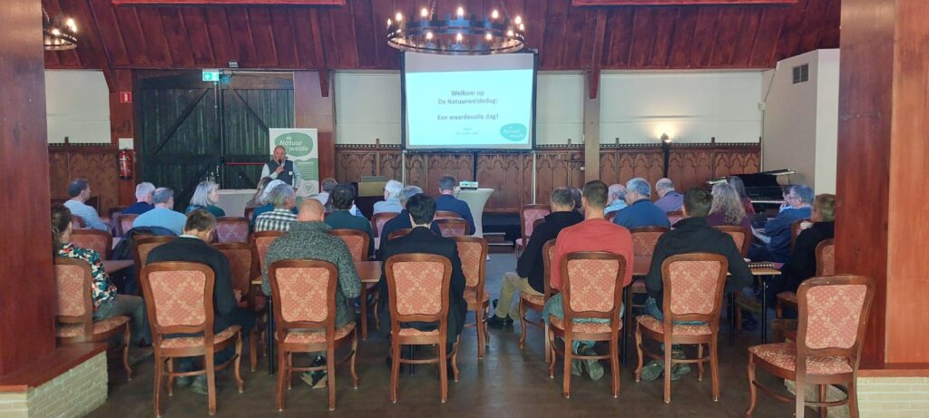 Waarde van biologische melkveehouderij centraal tijdens De Natuurweidedag